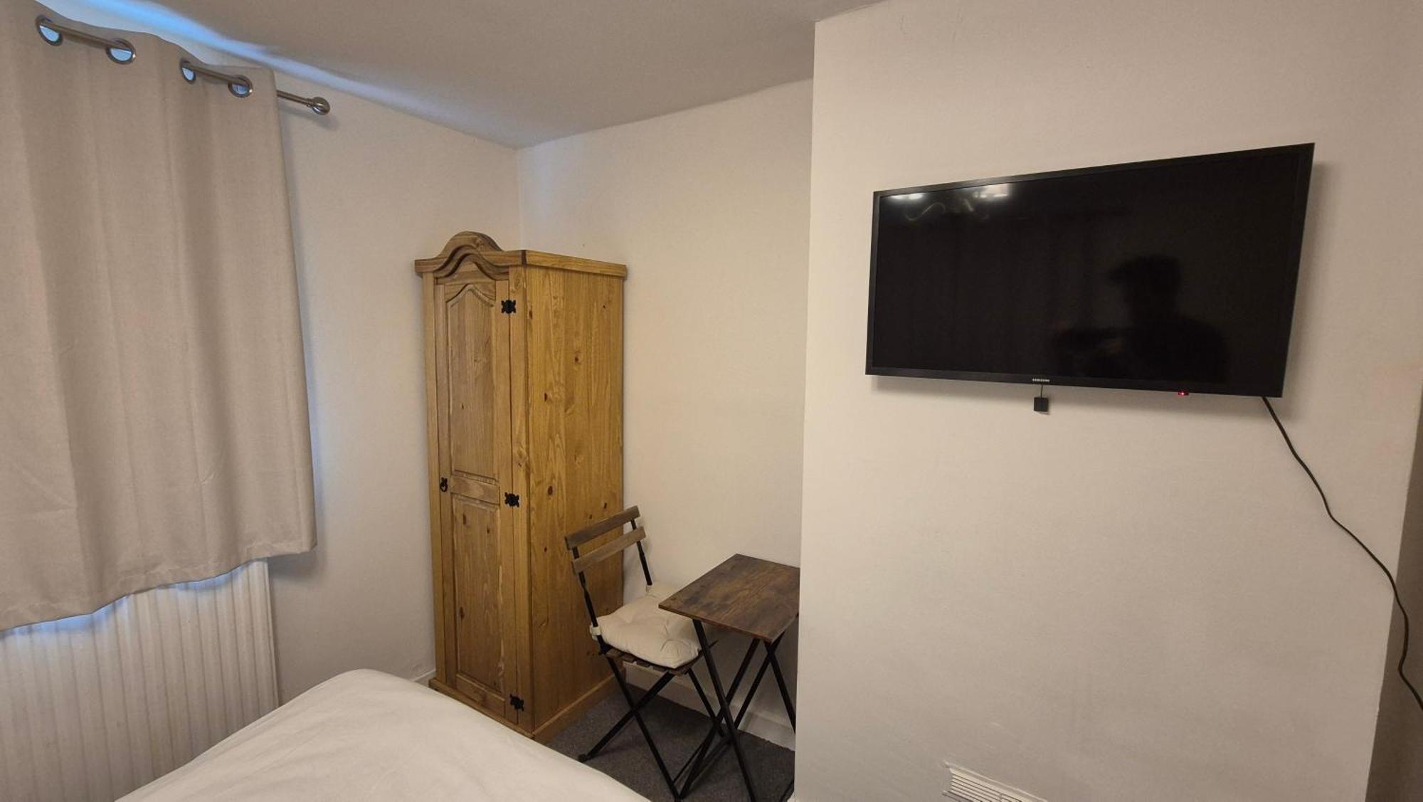 Beautiful Double In Acton, West